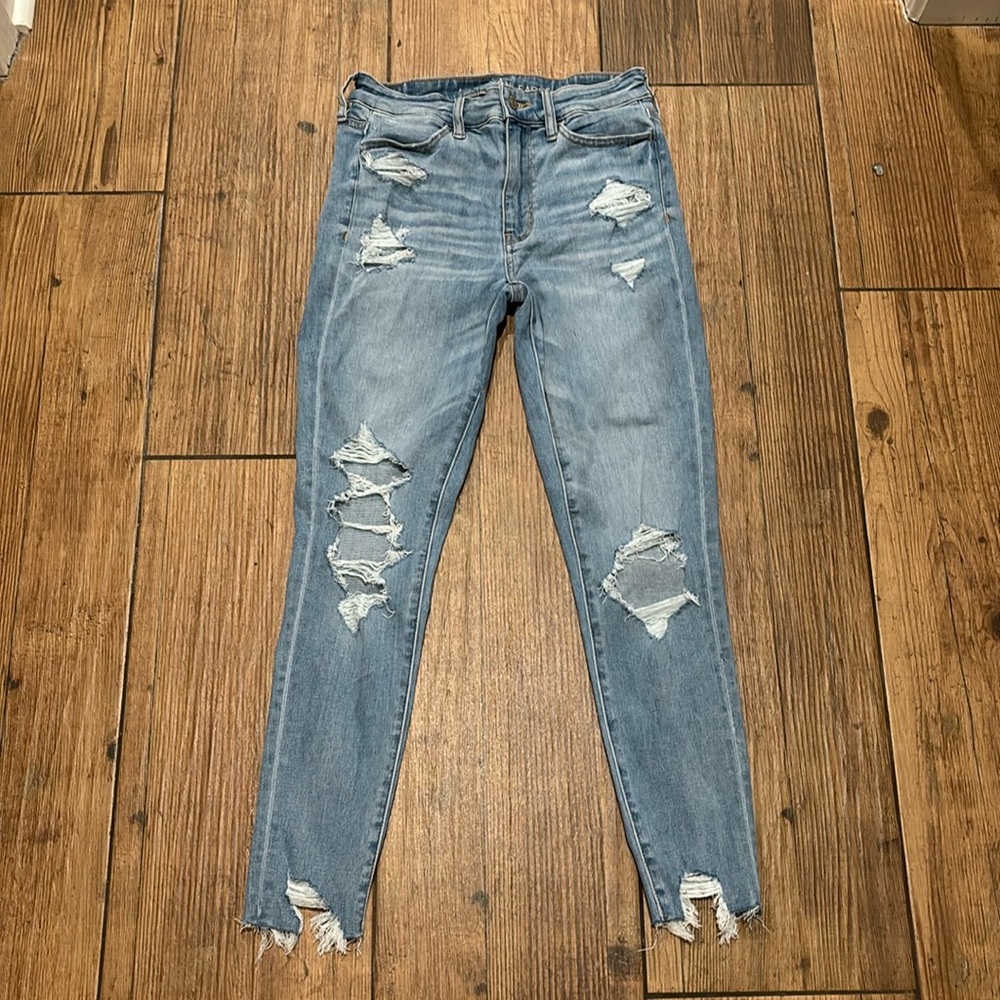 Women’s 6 American Eagle Next Level Stretch Jeans